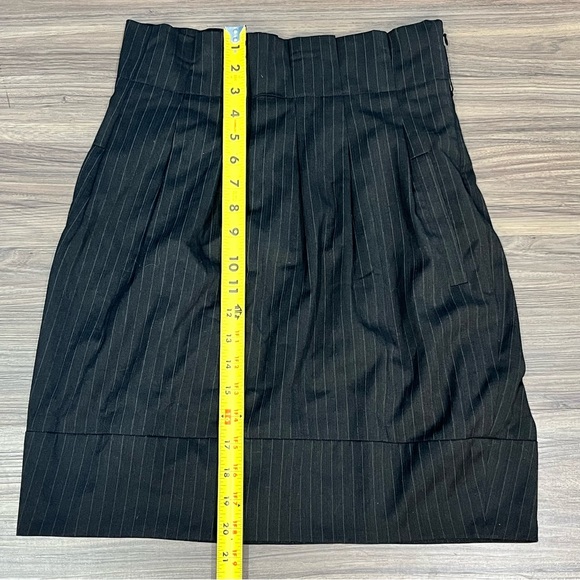 BCBG Maxazria Black Striped Short Pencil Skirt Ruffle Waist Size Small - Picture 14 of 16